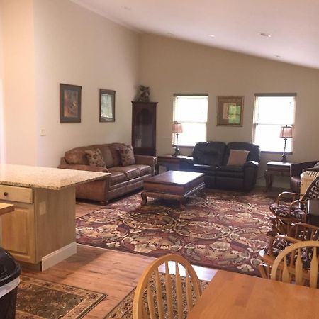 Sapphire Brook Trout Inn المظهر الخارجي الصورة