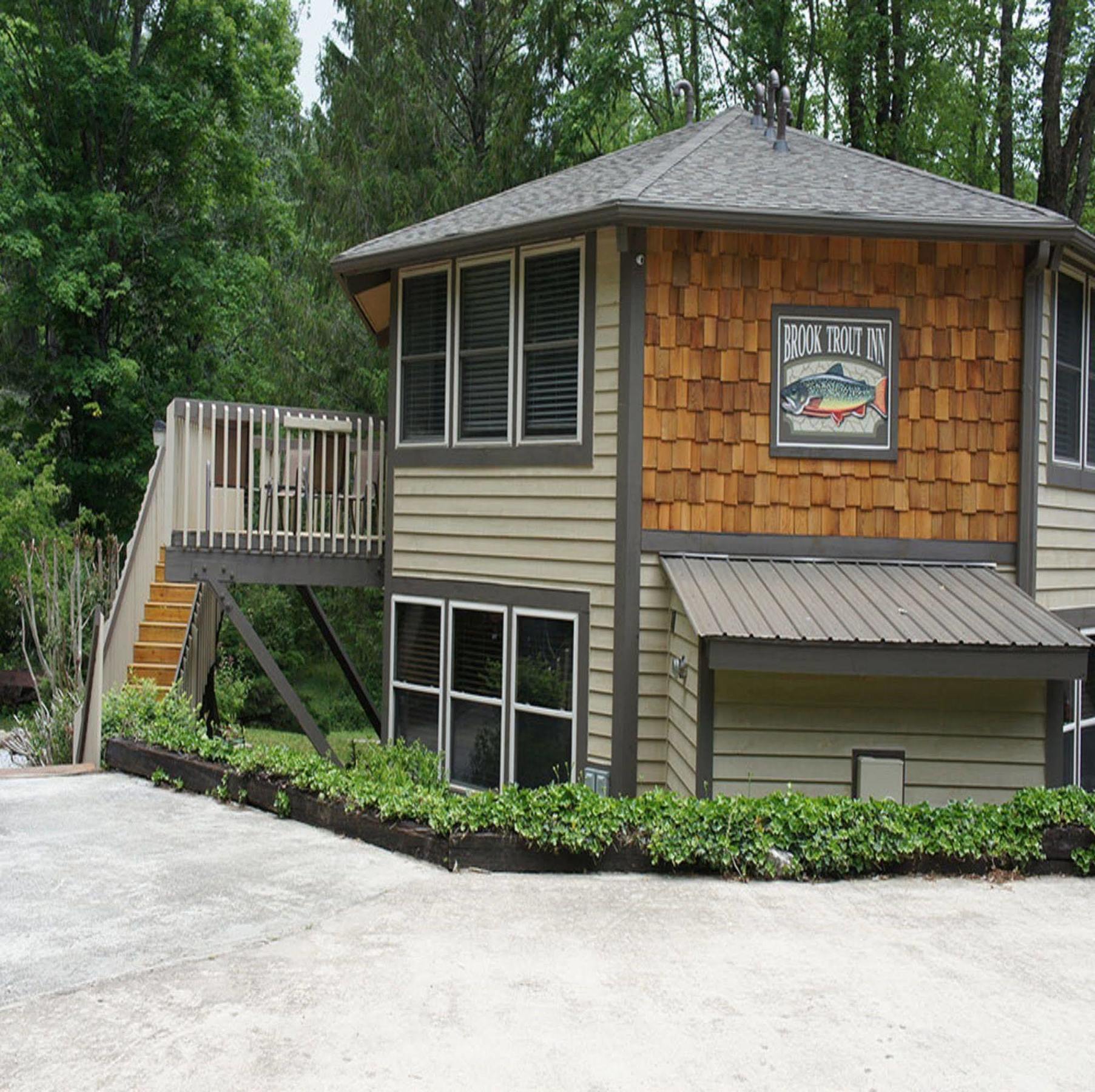 Sapphire Brook Trout Inn المظهر الخارجي الصورة