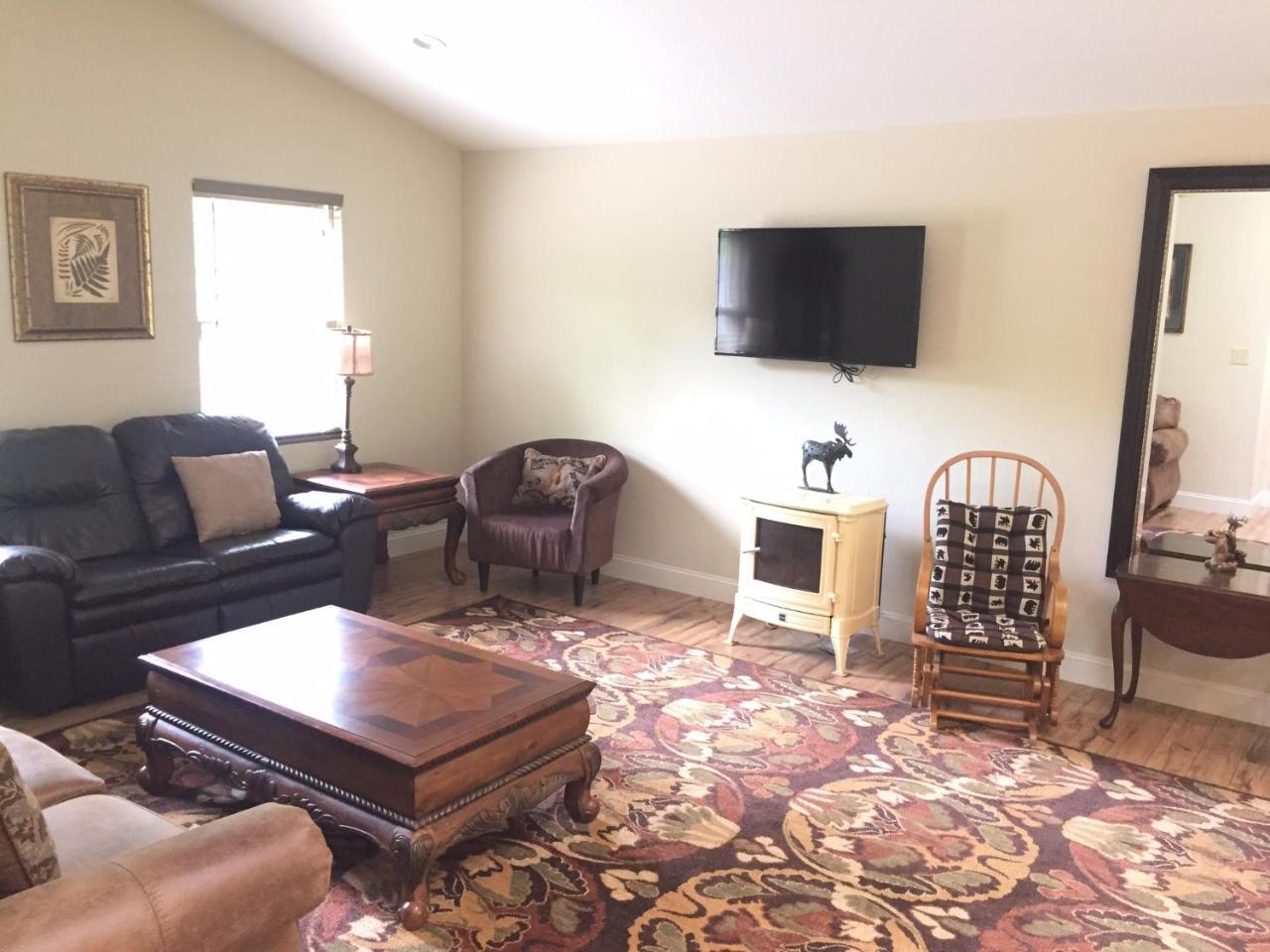 Sapphire Brook Trout Inn المظهر الخارجي الصورة